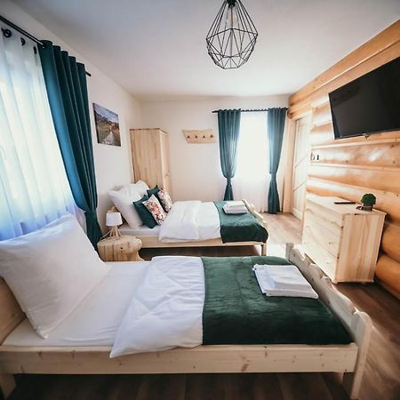 Bed and Breakfast Tarasowka U Zajaca Czerwienne Exterior foto